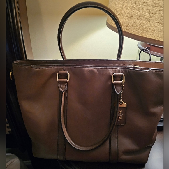 Coach Tote - Picture 2 of 9